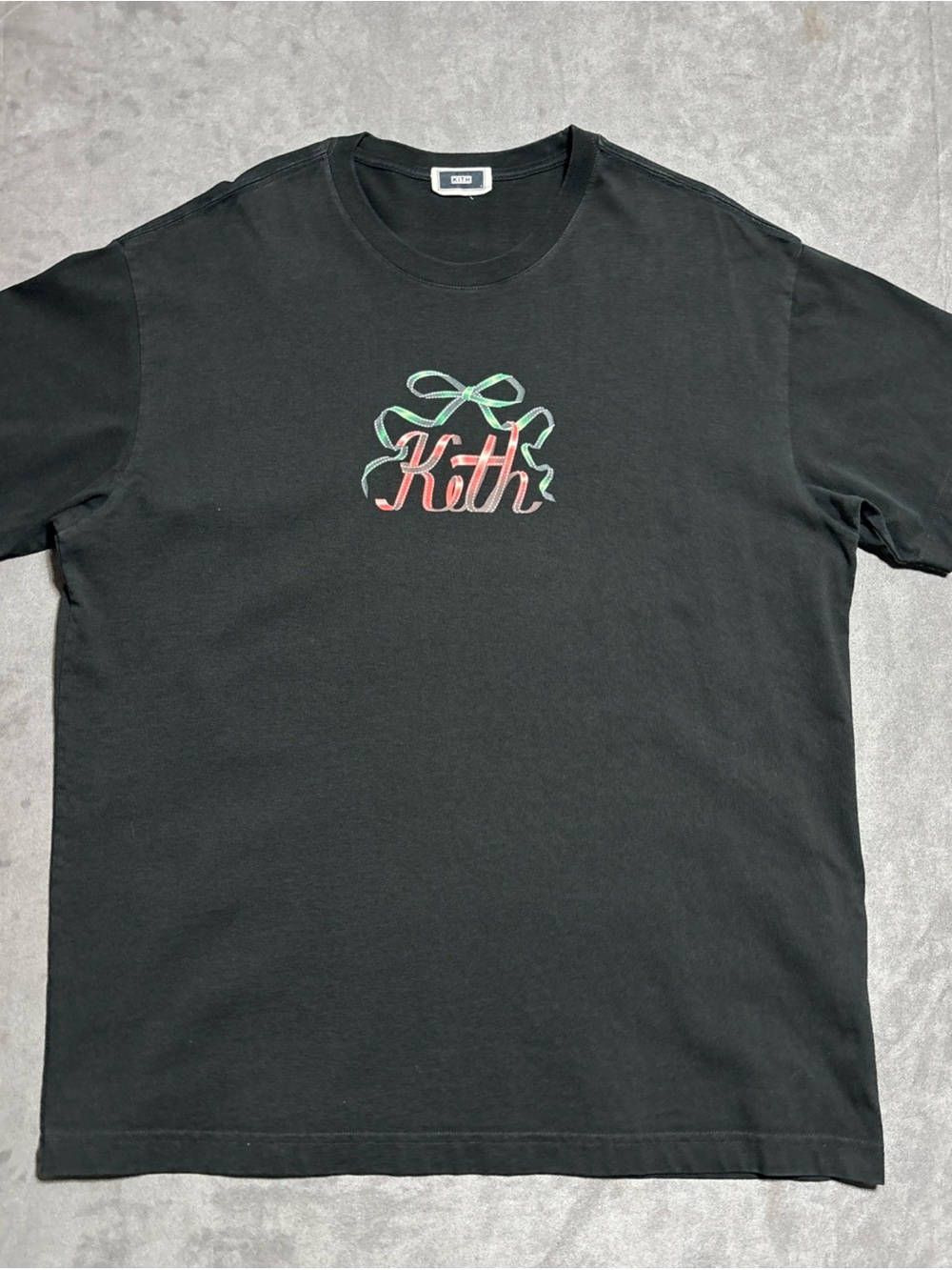 Kith Kithmas Ribbon Tee Large Black Graphic T-Shirt Box Logo StreetWear